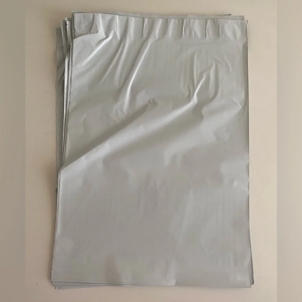 25 White Poly Mailers & 25 Thank you Stickers
